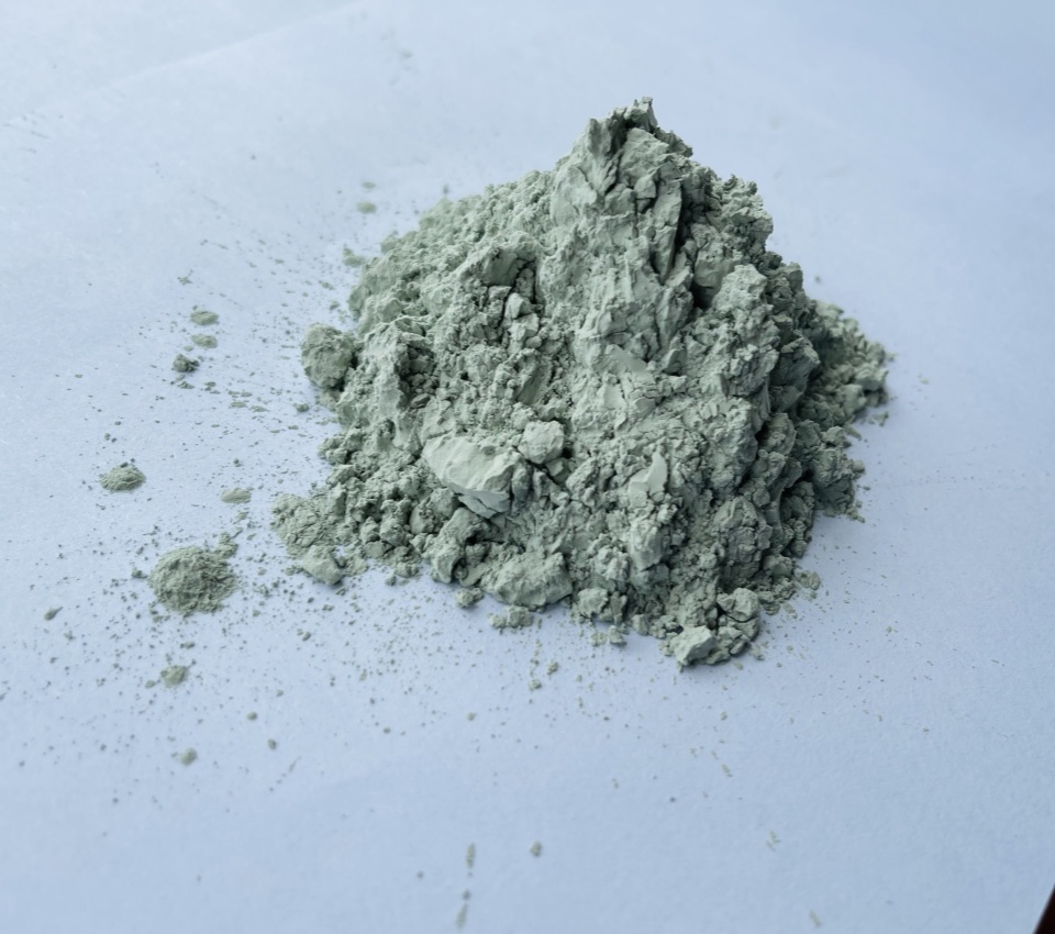 如何通過綠碳化硅微粉提高工件的表面質量？
